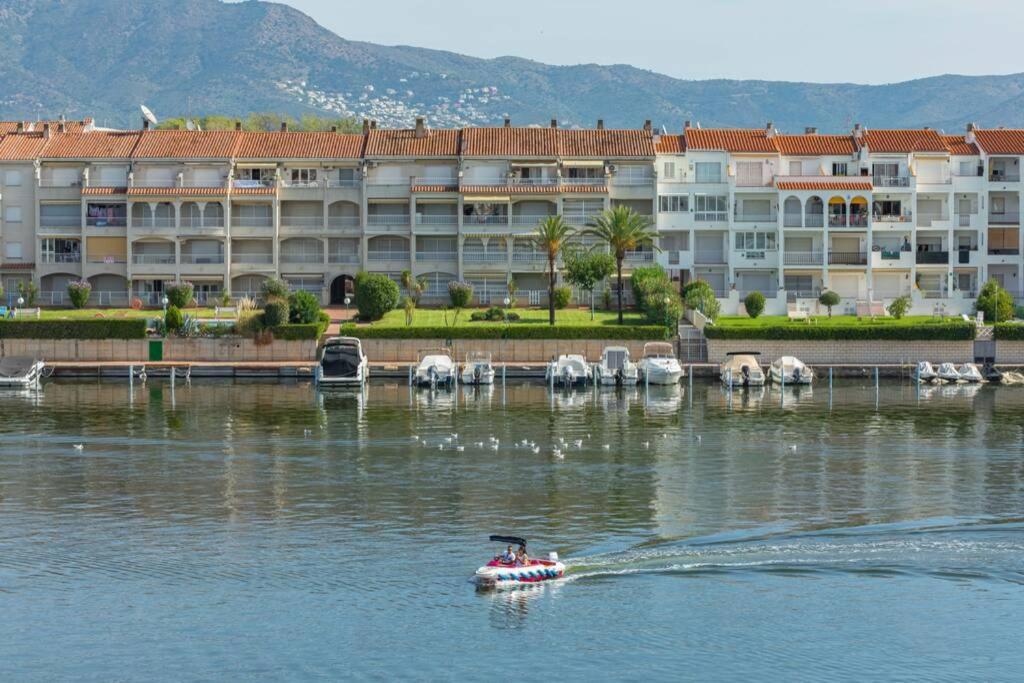 Flateli Empuriabrava Apartman Kültér fotó